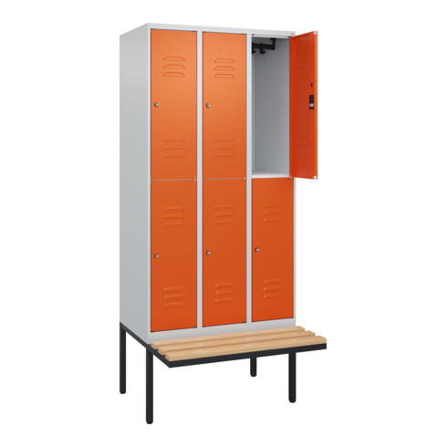 C+P Doppelstock-Spind Classic PLUS, Bank, 3 Abteile, 2120x900x815mm, 7035/2004 Verschluss Zylinderschloss Sitzbanktyp auskragend Material Sitzfläche Buche-Hartholz
