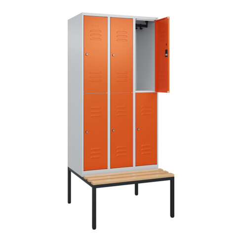C+P Doppelstock-Spind Classic PLUS, Bank, 3 Abteile, 2120x900x815mm, 7035/2004 Verschluss Zylinderschloss Sitzbanktyp untergebaut Material Sitzfläche Buche-Hartholz