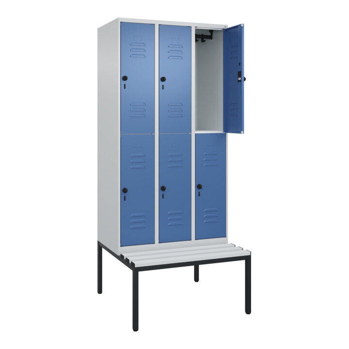 C+P Doppelstock-Spind Classic PLUS, Bank, 3 Abteile, 2120x900x815mm, 7035/5023 Verschluss Sicherheits-Drehriegel Sitzbanktyp untergebaut Material Sitzfläche Kunststoff