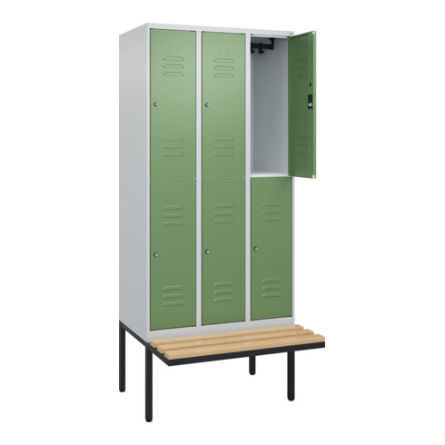 C+P Doppelstock-Spind Classic PLUS, Bank, 3 Abteile, 2120x900x815mm, 7035/6011 Verschluss Zylinderschloss Sitzbanktyp auskragend Material Sitzfläche Buche-Hartholz