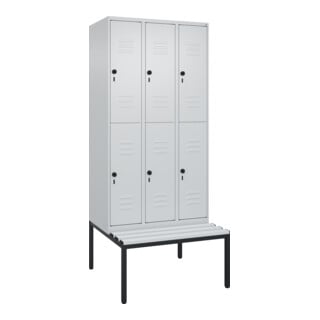 C+P Doppelstock-Spind Classic PLUS, Bank, 3 Abteile, 2120x900x815mm, 7035/7035 Verschluss Sicherheits-Drehriegel Sitzbanktyp untergebaut Material Sitzfläche Kunststoff