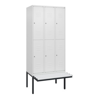 C+P Doppelstock-Spind Classic PLUS, Bank, 3 Abteile, 2120x900x815mm, 9016/9016 Verschluss Zylinderschloss Sitzbanktyp auskragend Material Sitzfläche Kunststoff