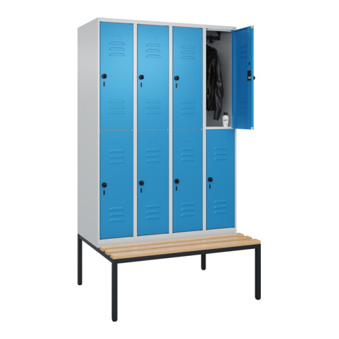 C+P Doppelstock-Spind Classic PLUS, Bank, 4 Abteile, 2120x1200x815mm, 7035/5012 Verschluss Sicherheits-Drehriegel Sitzbanktyp untergebaut Material Sitzfläche Buche-Hartholz
