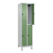 C+P Doppelstock-Spind Classic PLUS, Füße, 2 Abteile, 1950x500x500mm, 7035/6011