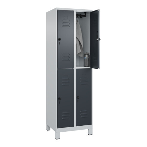 C+P Doppelstock-Spind Classic PLUS, Füße, 2 Abteile, 1950x600x500mm, 7035/7016