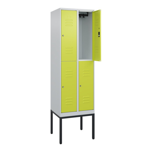 C+P Doppelstock-Spind Classic PLUS, Gestell, 2 Abteile, 2120x600x500mm, 7035/002 Verschluss Zylinderschloss Front 1108060 RDS Viridingrün