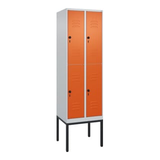 C+P Doppelstock-Spind Classic PLUS, Gestell, 2 Abteile, 2120x600x500mm, 7035/200 Verschluss Sicherheits-Drehriegel Front RAL 2004 Reinorange