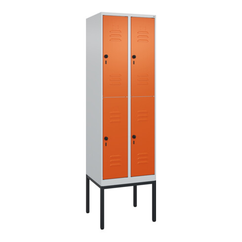 C+P Doppelstock-Spind Classic PLUS, Gestell, 2 Abteile, 2120x600x500mm, 7035/200 Verschluss Sicherheits-Drehriegel Front RAL 2004 Reinorange