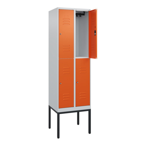 C+P Doppelstock-Spind Classic PLUS, Gestell, 2 Abteile, 2120x600x500mm, 7035/200 Verschluss Zylinderschloss Front RAL 2004 Reinorange