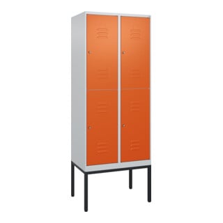 C+P Doppelstock-Spind Classic PLUS, Gestell, 2 Abteile, 2120x800x500mm, 7035/200 Verschluss Zylinderschloss Front RAL 2004 Reinorange