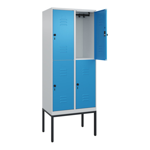 C+P Doppelstock-Spind Classic PLUS, Gestell, 2 Abteile, 2120x800x500mm, 7035/501 Verschluss Sicherheits-Drehriegel Front RAL 5012 Lichtblau