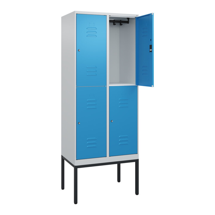 C+P Doppelstock-Spind Classic PLUS, Gestell, 2 Abteile, 2120x800x500mm, 7035/501 Verschluss Zylinderschloss Front RAL 5012 Lichtblau