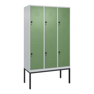 C+P Doppelstock-Spind Classic PLUS, Gestell, 3 Abteile, 2120x1200x500mm, 7035/60 Verschluss Sicherheits-Drehriegel Front RAL 6011 Resedagrün