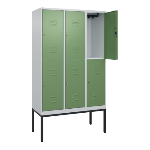 C+P Doppelstock-Spind Classic PLUS, Gestell, 3 Abteile, 2120x1200x500mm, 7035/60 Verschluss Zylinderschloss Front RAL 6011 Resedagrün