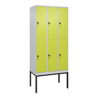 C+P Doppelstock-Spind Classic PLUS, Gestell, 3 Abteile, 2120x900x500mm, 7035/002 Verschluss Sicherheits-Drehriegel Front 1108060 RDS Viridingrün