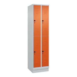C+P Doppelstock-Spind Classic PLUS, Sockel, 2 Abteile, 1950x500x500mm, 7035/2004 Front RAL 2004 Reinorange