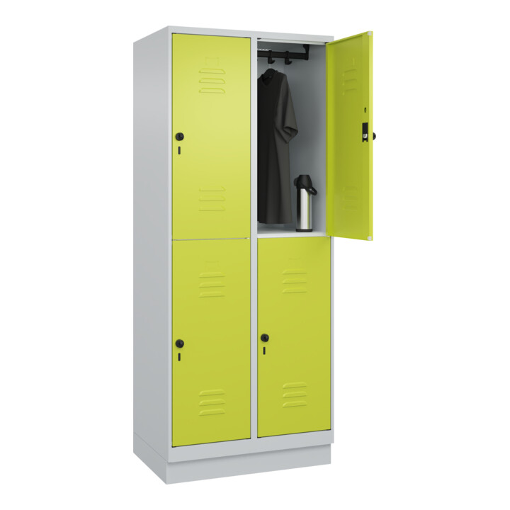 C+P Doppelstock-Spind Classic PLUS, Sockel, 2 Abteile, 1950x800x500mm, 7035/0024 Front 1108060 RDS Viridingrün