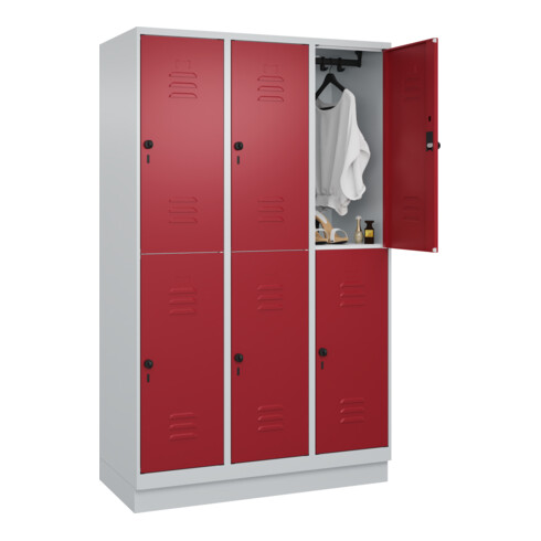 C+P Doppelstock-Spind Classic PLUS, Sockel, 3 Abteile, 1950x1200x500mm, 7035/300 Front RAL 3003 Rubinrot