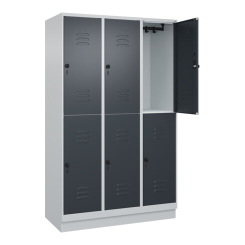 C+P Doppelstock-Spind Classic PLUS, Sockel, 3 Abteile, 1950x1200x500mm, 7035/701 Front RAL 7016 Anthrazitgrau