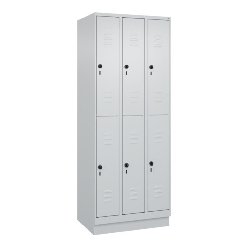 C+P Doppelstock-Spind Classic PLUS, Sockel, 3 Abteile, 1950x750x500mm, 7035/7035 Front RAL 7035 Lichtgrau