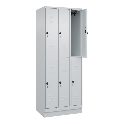 C+P Doppelstock-Spind Classic PLUS, Sockel, 3 Abteile, 1950x750x500mm, 7035/7035 Front RAL 7035 Lichtgrau