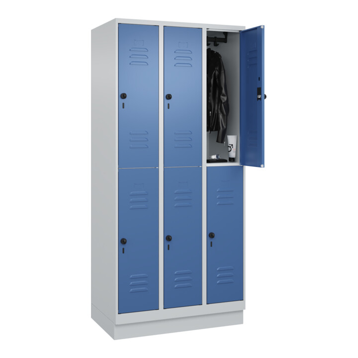 C+P Doppelstock-Spind Classic PLUS, Sockel, 3 Abteile, 1950x900x500mm, 7035/5023 Front RAL 5023 Fernblau