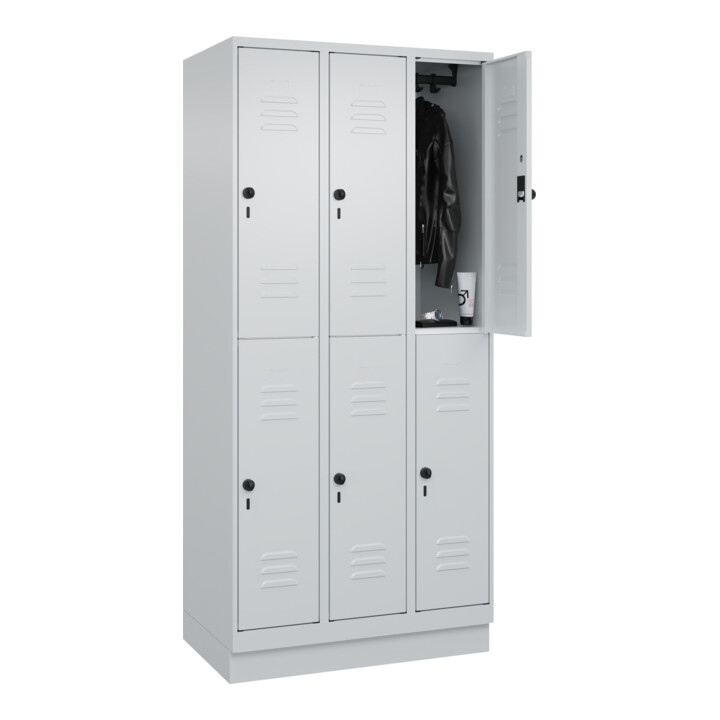 C+P Doppelstock-Spind Classic PLUS, Sockel, 3 Abteile, 1950x900x500mm, 7035/7035 Front RAL 7035 Lichtgrau