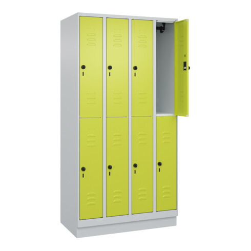 C+P Doppelstock-Spind Classic PLUS, Sockel, 4 Abteile, 1950x1000x500mm, 7035/002 Front 1108060 RDS Viridingrün