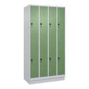 C+P Doppelstock-Spind Classic PLUS, Sockel, 4 Abteile, 1950x1000x500mm, 7035/601 Front RAL 6011 Resedagrün
