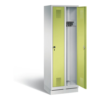 C+P Garderobenschrank Evolo, mit Sockel, 2 Abteile