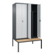 C+P PSA Doppel-Spind Classic PLUS, Bank, 4 Abteile, 2120x1200x815mm, 7016/7035 Verschluss Sicherheits-Drehriegel Sitzbanktyp untergebaut Material Sitzfläche Buche-Hartholz