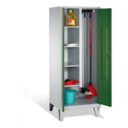 C+P Putzmittel-Spind Classic auf Füßen 2 Abteile Front Resedagrün Korpus Lichtgrau