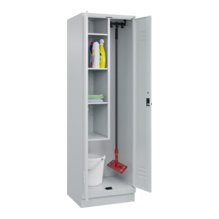 C+P Putzmittel-Spind Classic PLUS, Sockel,  Sicherheits-Drehriegel