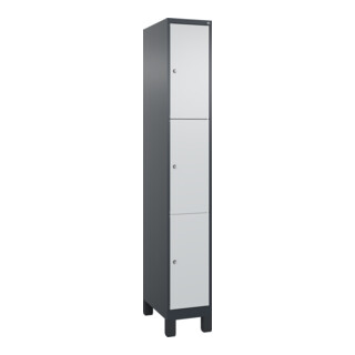 C+P Schließfachschrank Classic PLUS, Füße, Gefach oben 599 mm