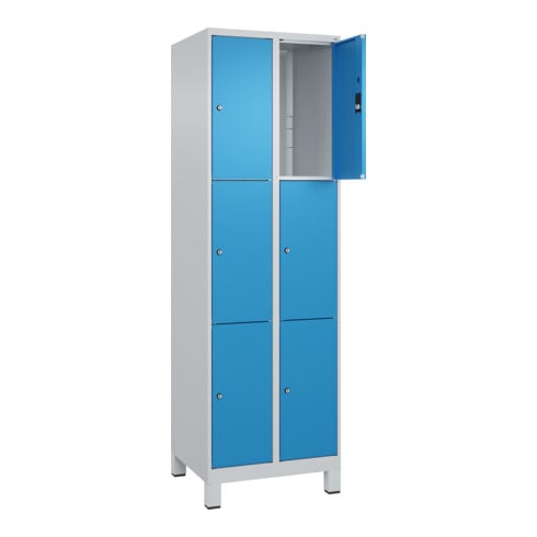 C+P Schließfachschrank Classic PLUS, Füße, 2 Abteile, 1950x600x500mm, 7035/5012 Innenhöhe Gefach oben (oberes 599 mm Front RAL 5012 Lichtblau