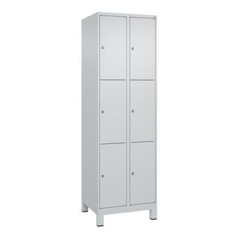 C+P Schließfachschrank Classic PLUS, Füße, 2 Abteile, 1950x600x500mm, 7035/7035 Innenhöhe Gefach oben (oberes 599 mm Front RAL 7035 Lichtgrau