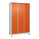 C+P Schließfachschrank Classic PLUS, Füße, 3 Abteile, 1950x1200x500mm, 7035/2004 Innenhöhe Gefach oben (oberes 453 mm Front RAL 2004 Reinorange