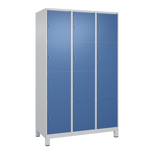 C+P Schließfachschrank Classic PLUS, Füße, 3 Abteile, 1950x1200x500mm, 7035/5023 Innenhöhe Gefach oben (oberes 453 mm Front RAL 5023 Fernblau