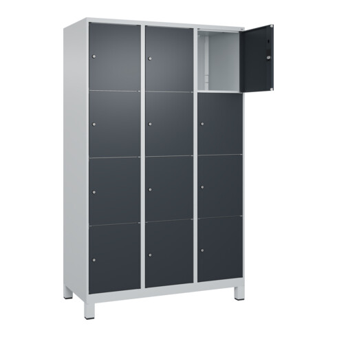 C+P Schließfachschrank Classic PLUS, Füße, 3 Abteile, 1950x1200x500mm, 7035/7016 Innenhöhe Gefach oben (oberes 453 mm Front RAL 7016 Anthrazitgrau