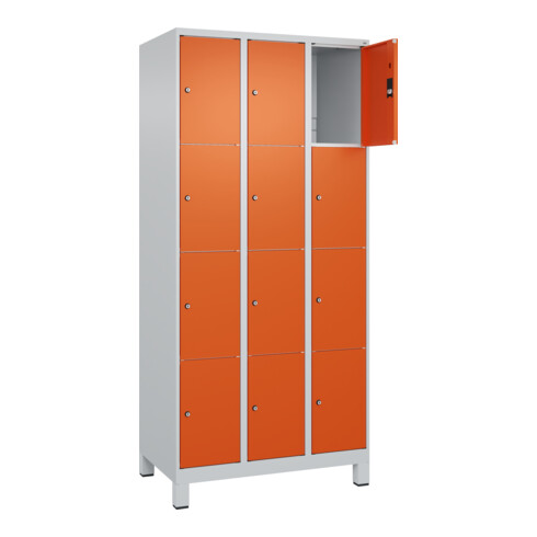 C+P Schließfachschrank Classic PLUS, Füße, 3 Abteile, 1950x900x500mm, 7035/2004 Innenhöhe Gefach oben (oberes 453 mm Front RAL 2004 Reinorange