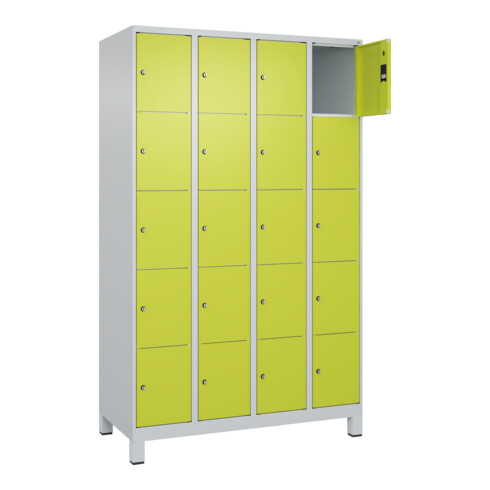 C+P Schließfachschrank Classic PLUS, Füße, 4 Abteile, 1950x1200x500mm, 7035/0024 Innenhöhe Gefach oben (oberes 365 mm Front 1108060 RDS Viridingrün