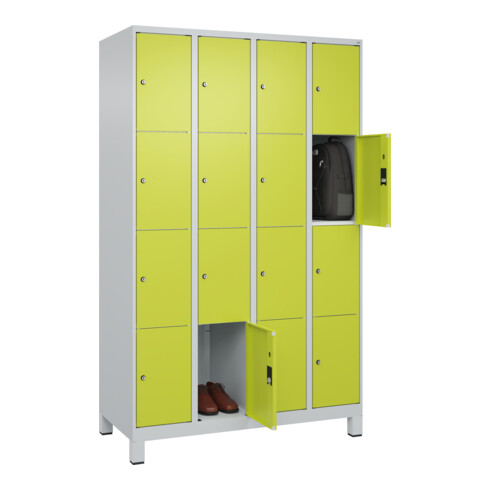 C+P Schließfachschrank Classic PLUS, Füße, 4 Abteile, 1950x1200x500mm, 7035/0024 Innenhöhe Gefach oben (oberes 453 mm Front 1108060 RDS Viridingrün