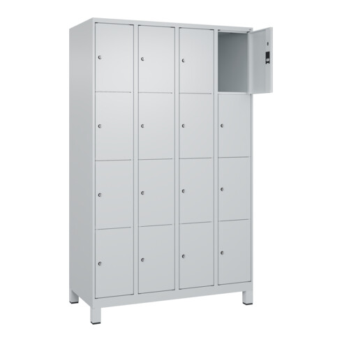 C+P Schließfachschrank Classic PLUS, Füße, 4 Abteile, 1950x1200x500mm, 7035/7035 Innenhöhe Gefach oben (oberes 453 mm Front RAL 7035 Lichtgrau