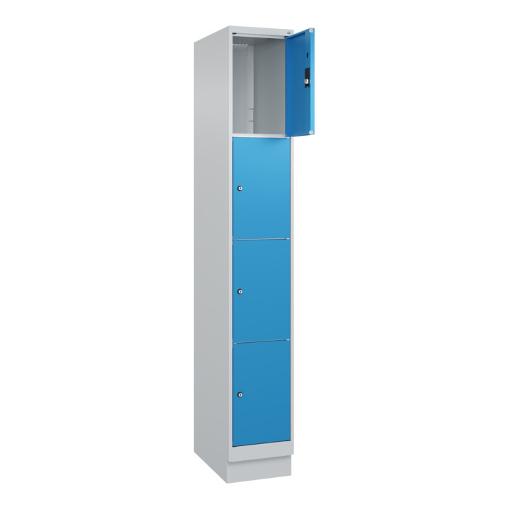 C+P Schließfachschrank Classic PLUS, Sockel, 1 Abteil, 1950x300x500mm, 7035/5012 Innenhöhe Gefach oben (oberes 453 mm Front RAL 5012 Lichtblau