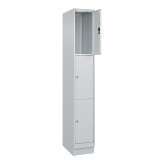 C+P Schließfachschrank Classic PLUS, Sockel, Gefach oben 599 mm