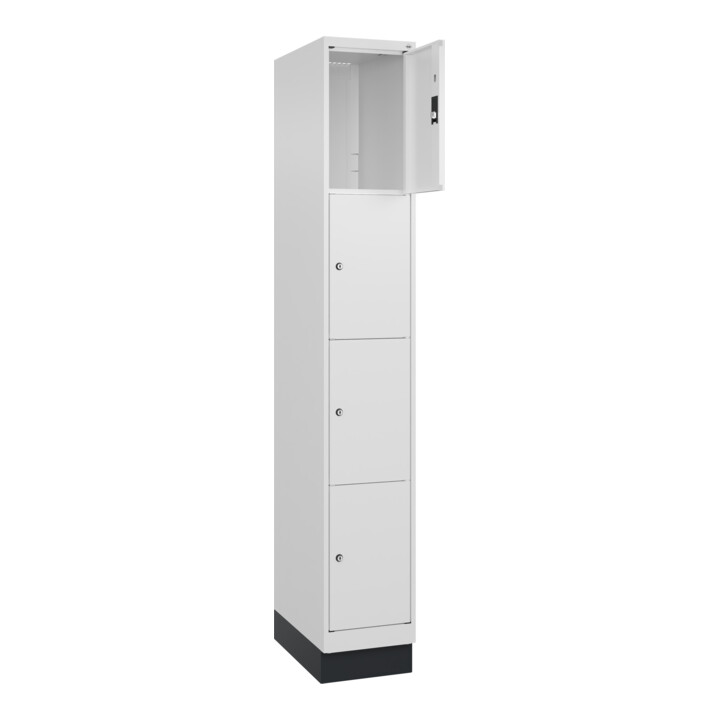 C+P Schließfachschrank Classic PLUS, Sockel, 1 Abteil, 1950x300x500mm, 9016/9016 Innenhöhe Gefach oben (oberes 453 mm Front RAL 9016 Verkehrsweiß