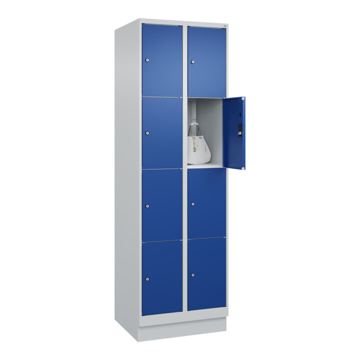C+P Schließfachschrank Classic PLUS, Sockel, 2 Abteile, 1950x600x500mm, 7035/501 Innenhöhe Gefach oben (oberes 453 mm Front RAL 5010 Enzianblau