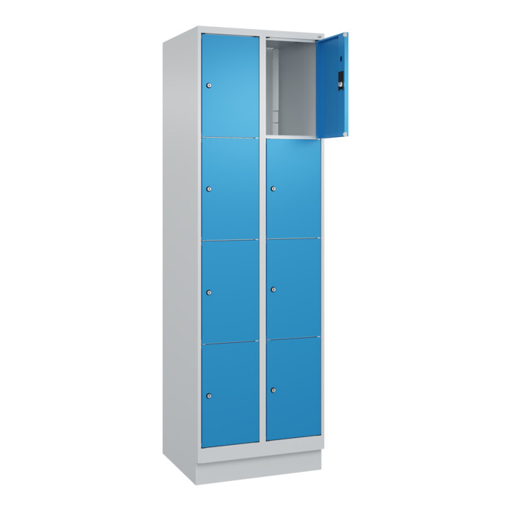 C+P Schließfachschrank Classic PLUS, Sockel, 2 Abteile, 1950x600x500mm, 7035/501 Innenhöhe Gefach oben (oberes 453 mm Front RAL 5012 Lichtblau