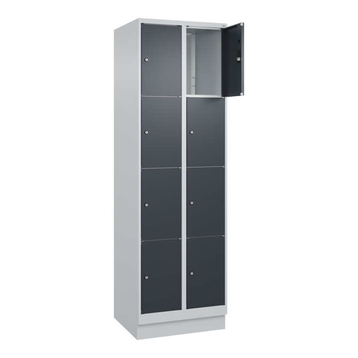 C+P Schließfachschrank Classic PLUS, Sockel, 2 Abteile, 1950x600x500mm, 7035/701 Innenhöhe Gefach oben (oberes 453 mm Front RAL 7016 Anthrazitgrau