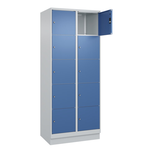 C+P Schließfachschrank Classic PLUS, Sockel, 2 Abteile, 1950x800x500mm, 7035/502 Innenhöhe Gefach oben (oberes 365 mm Front RAL 5023 Fernblau